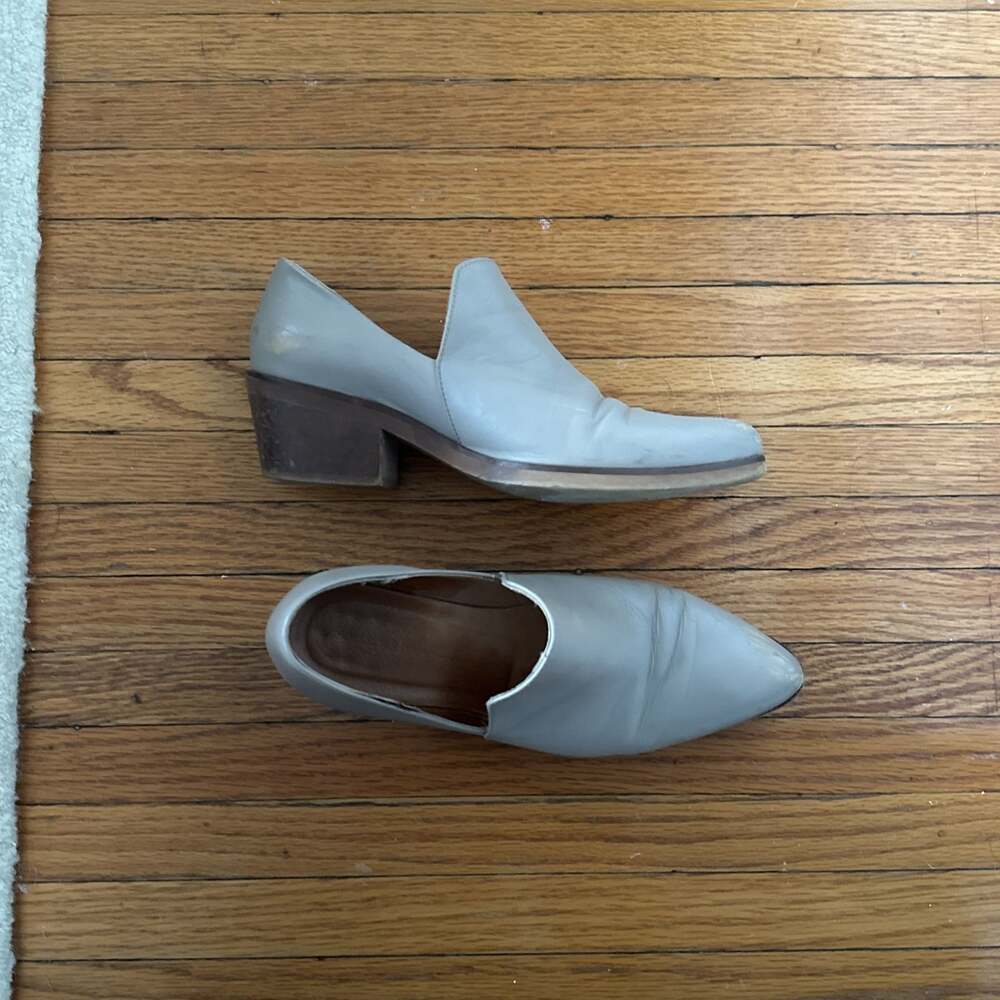 RARE INTENTIONALLY BLANK clogs chalk 38EU